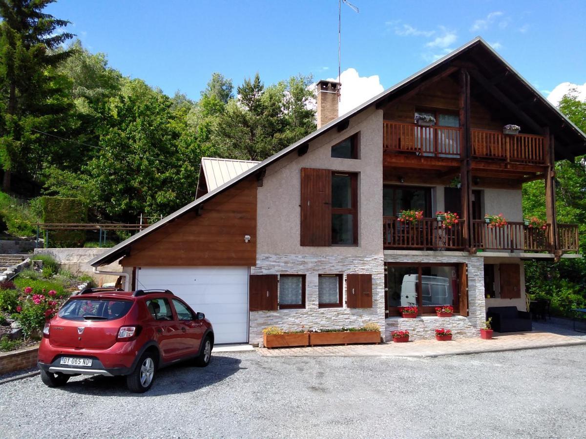 Le Petit Randonneur Bed & Breakfast Briançon Екстериор снимка