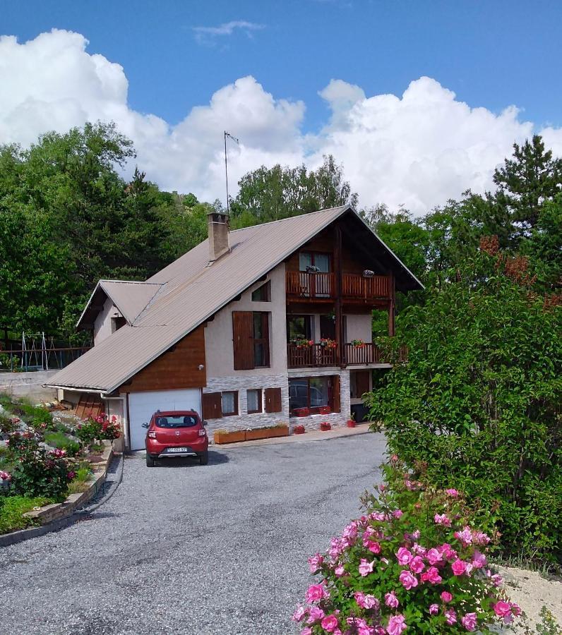 Le Petit Randonneur Bed & Breakfast Briançon Екстериор снимка